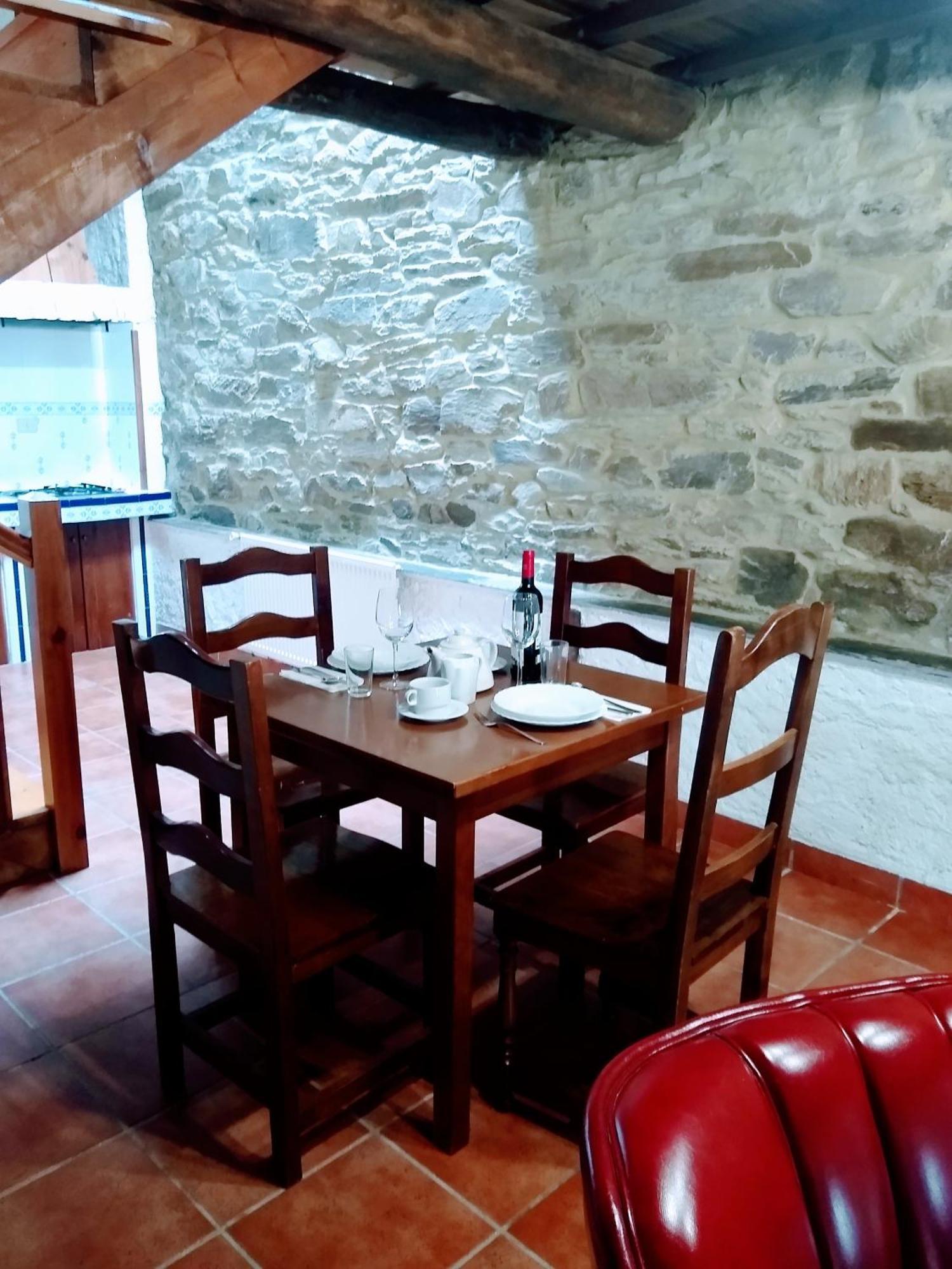 Gasthaus Casa Pacios By M De Santiago Tríacastela Exterior foto